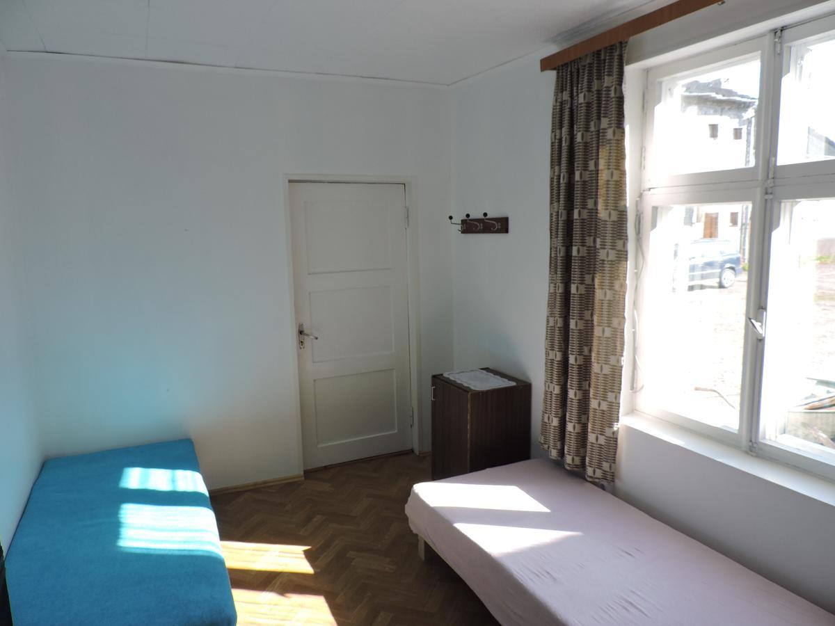 Budget Hostel ปาร์นู ภายนอก รูปภาพ