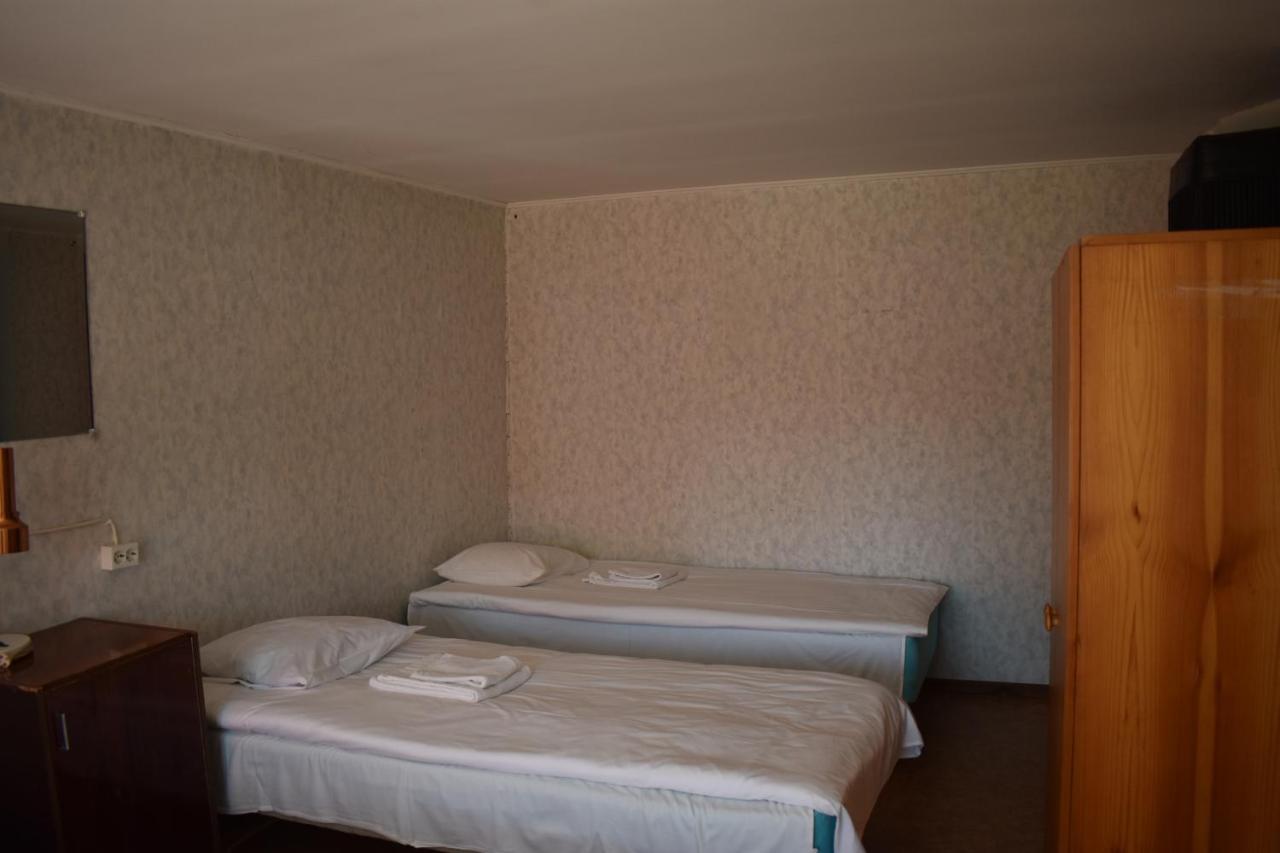 Budget Hostel ปาร์นู ภายนอก รูปภาพ